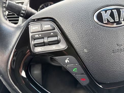 Used 2017 Kia Forte S FWD image 21