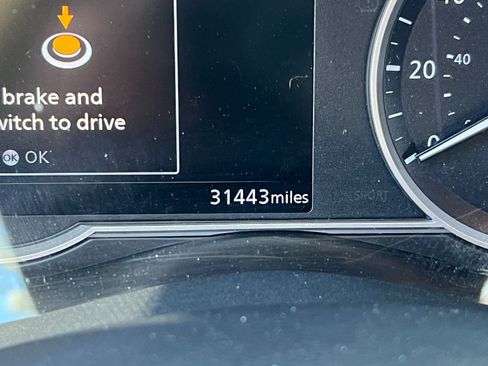 Used 2025 Nissan Versa SV image 36