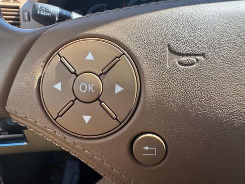 Used 2012 Mercedes-Benz S 550 4MATIC image 17