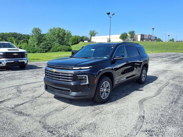 Used 2025 Chevrolet Traverse LT AWD/4WD image 48