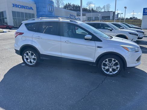 Used 2016 Ford Escape Titanium image 6