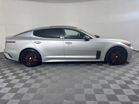 Used 2018 Kia Stinger GT1 AWD/4WD image 32
