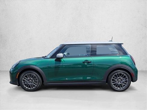Used 2025 MINI Cooper 2-Door Hardtop FWD image 9