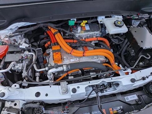 New 2027 Chevrolet Bolt LT w/ Comfort Package FWD image 16