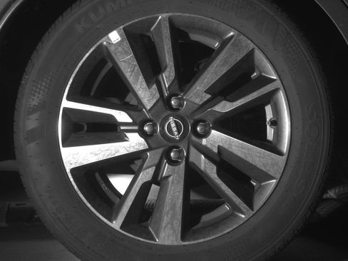 Used 2025 Nissan Versa SV image 15