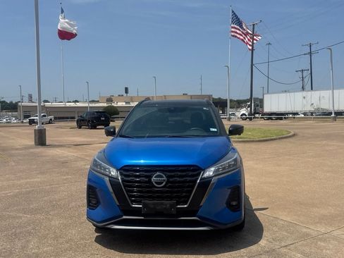 Used 2021 Nissan Kicks SR FWD image 5