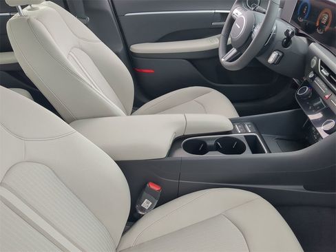 New 2026 Hyundai Sonata SEL image 11