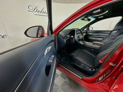 Used 2024 Genesis GV70 3.5T Sport w/ Sport Advanced Package image 21