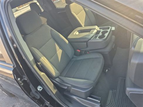 Used 2022 Chevrolet Silverado 1500 LT image 17