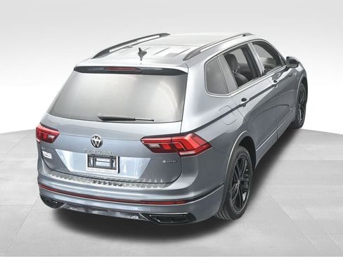 Used 2022 Volkswagen Tiguan SE R-Line AWD/4WD image 57