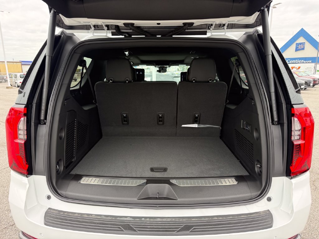 New 2026 GMC Yukon XL AT4 w/ AT4 Premium Plus Package AWD/4WD image 31