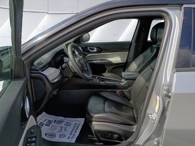 Used 2024 Jeep Compass Limited AWD/4WD image 10