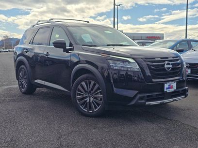 Used 2024 Nissan Pathfinder SL w/ SL Premium Package