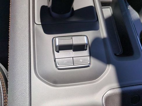 New 2026 GMC Sierra 1500 AT4 w/ AT4 Premium Package AWD/4WD image 36