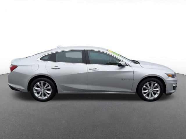 Used 2019 Chevrolet Malibu LT w/ Driver Confidence Package FWD image 2