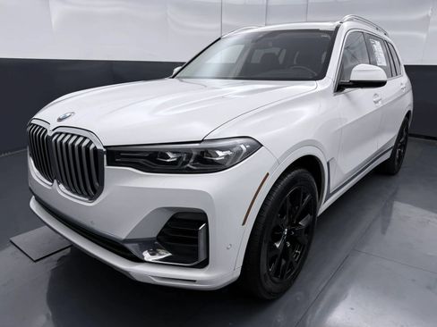 Used 2020 BMW X7 xDrive40i w/ Cold Weather Package AWD/4WD image 3