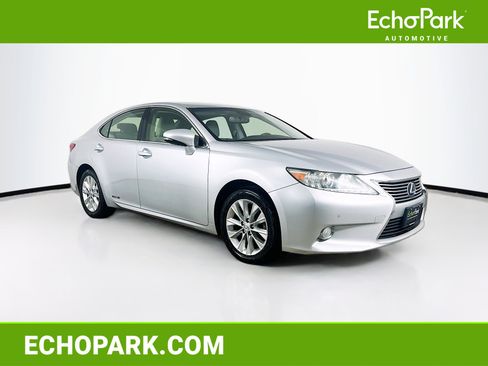 Used 2013 Lexus ES 300h w/ Luxury Pkg FWD image 1