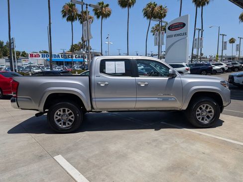 Used 2016 Toyota Tacoma SR5 w/ SR5 Appearance Package (SN) RWD image 6