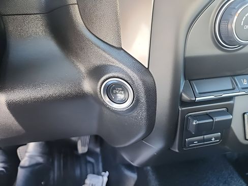 Used 2025 Chevrolet Silverado 2500 W/T w/ WT Convenience Package image 19