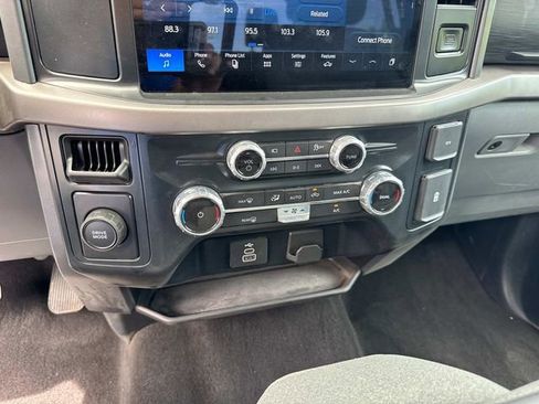 Used 2025 Ford F150 XLT w/ Equipment Group 301A Standard RWD image 31