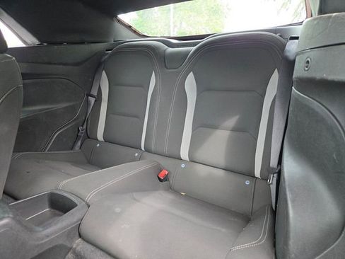 Used 2020 Chevrolet Camaro LT RWD image 9