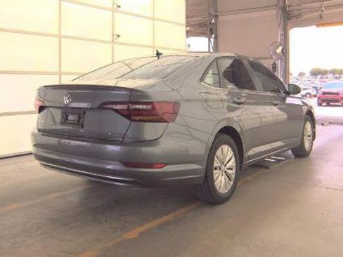 Used 2019 Volkswagen Jetta S w/ Driver Assistance Package FWD image 3