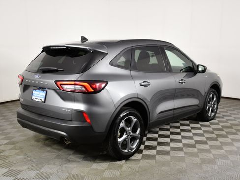 Used 2025 Ford Escape ST-Line AWD/4WD image 6