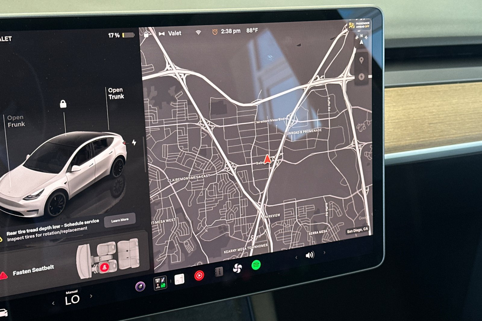 Used 2023 Tesla Model Y Performance AWD/4WD image 19