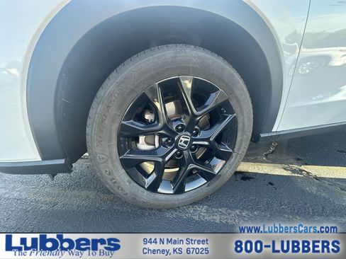 Used 2023 Honda HR-V Sport image 10