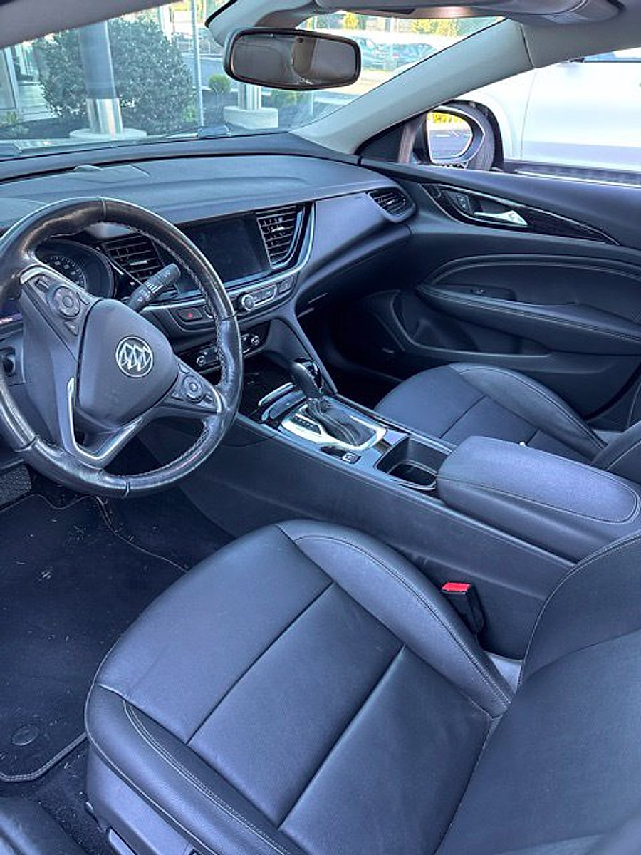 Used 2019 Buick Regal Essence w/ Driver Confidence Package I AWD/4WD image 7