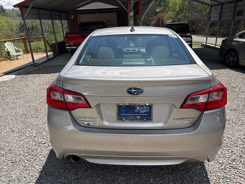 Used 2017 Subaru Legacy 2.5i Premium AWD/4WD image 5