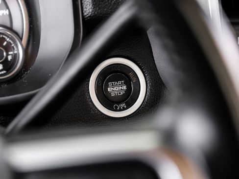 Used 2020 RAM 2500 Laramie image 17