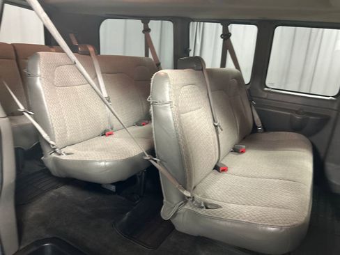 Used 2017 Chevrolet Express 2500 LS image 20