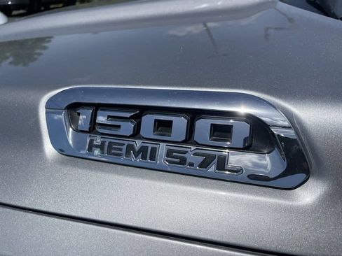 Used 2019 RAM 1500 Big Horn AWD/4WD image 3