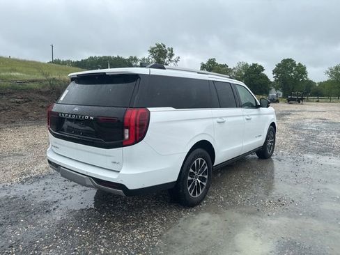 Used 2025 Ford Expedition Max Platinum AWD/4WD image 5