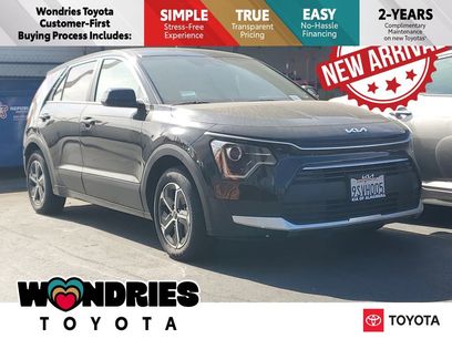 Used 2025 Kia Niro LX