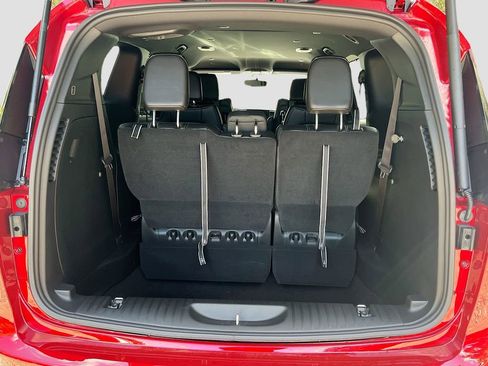 New 2026 Chrysler Pacifica Select image 28