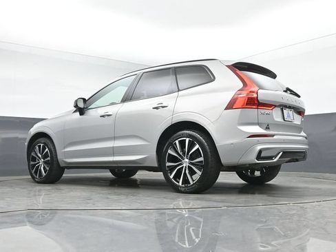 Used 2023 Volvo XC60 B5 Plus w/ Climate Package AWD/4WD image 41