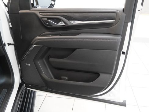 Used 2021 GMC Yukon XL Denali AWD/4WD image 28