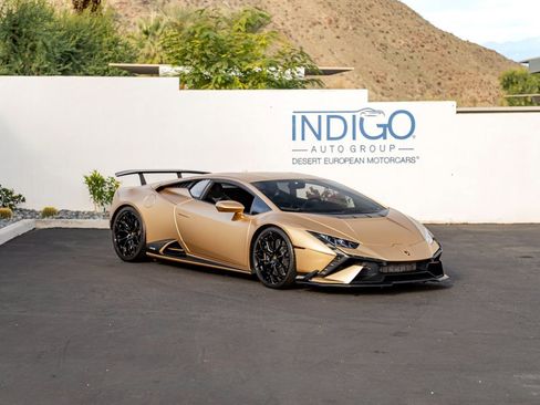Used 2023 Lamborghini Huracan Tecnica image 4