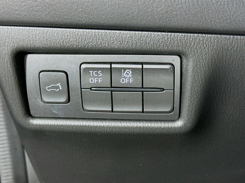 Used 2019 MAZDA CX-5 Touring FWD image 17