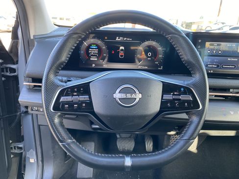 Used 2023 Nissan Ariya FWD image 27