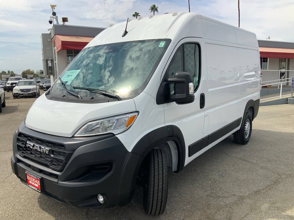 New 2026 RAM ProMaster 2500 w/ Convenience Group FWD image 3