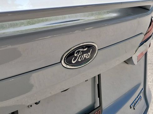 Used 2019 Ford Fusion Titanium AWD/4WD image 11