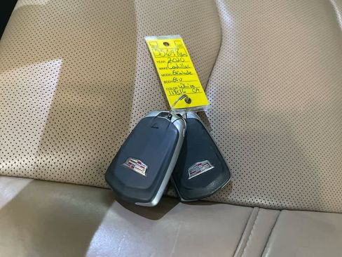 Used 2020 Cadillac Escalade ESV Platinum image 28