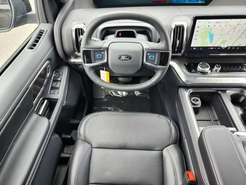 New 2026 Ford Expedition Max Platinum w/ Stealth Performance Package AWD/4WD image 13