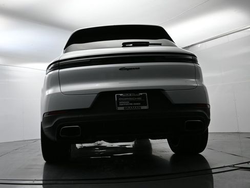 Certified 2024 Porsche Cayenne image 51