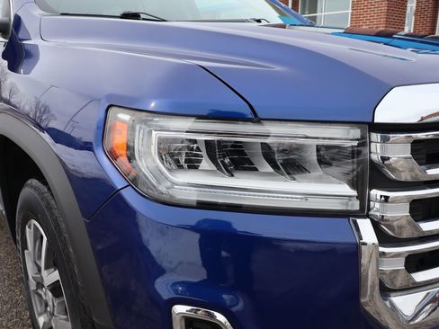 Used 2023 GMC Acadia SLE w/ Driver Convenience Package image 5