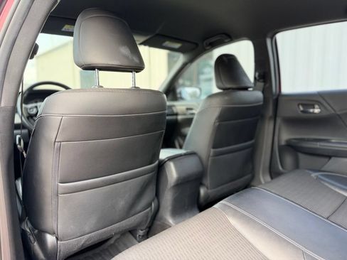 Used 2016 Honda Accord Sport image 20