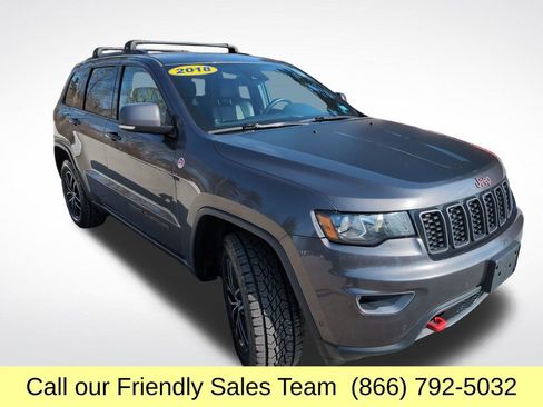 Used 2018 Jeep Grand Cherokee Trailhawk image 9